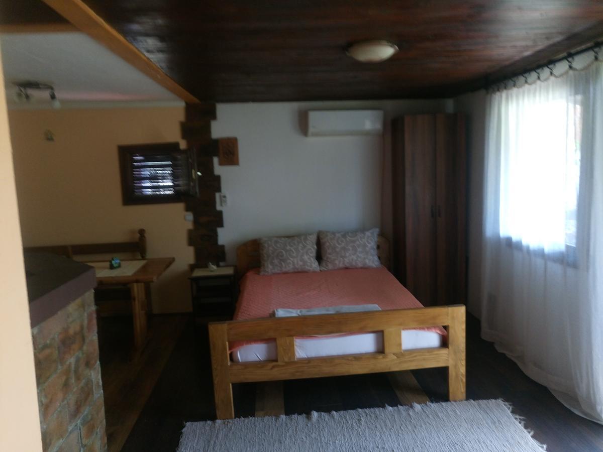 Apartmani Jankovic Vrdnik Esterno foto