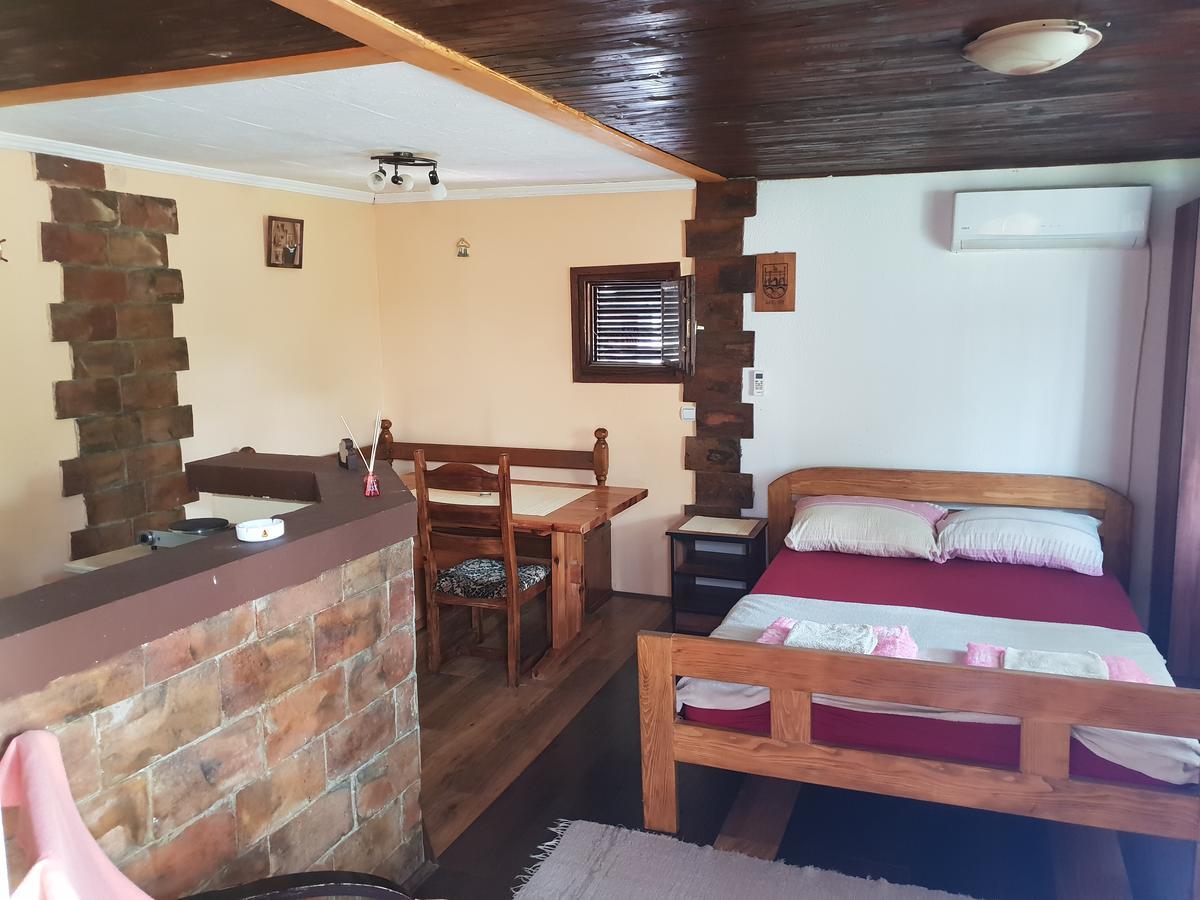Apartmani Jankovic Vrdnik Esterno foto