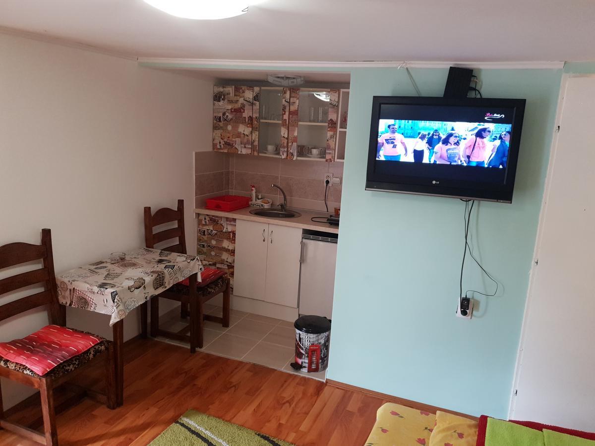 Apartmani Jankovic Vrdnik Esterno foto