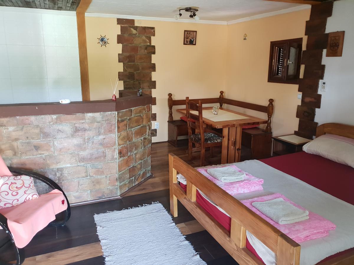 Apartmani Jankovic Vrdnik Esterno foto